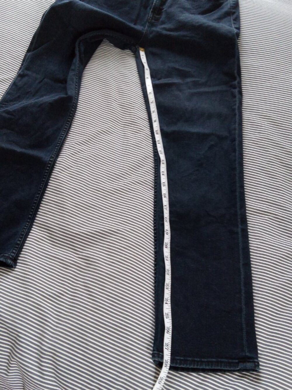 MOTHER Mid Rise Rider Ankle Jeans. - Picture 6 of 6